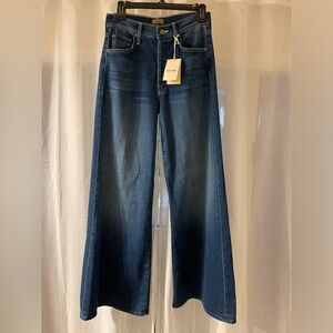 Mother jeans size 26 the tomcat roller in groovy. Brand new with tags.